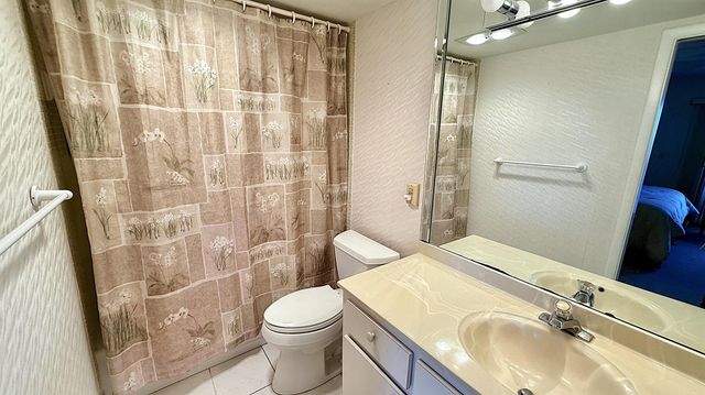 3030 Farnham O, Deerfield Beach, FL 33442