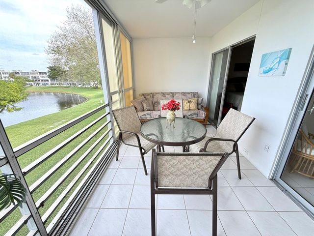 3030 Farnham O, Deerfield Beach, FL 33442