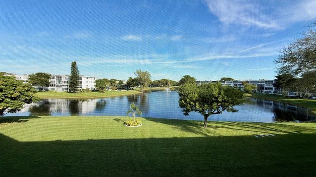 3030 Farnham O, Deerfield Beach, FL 33442