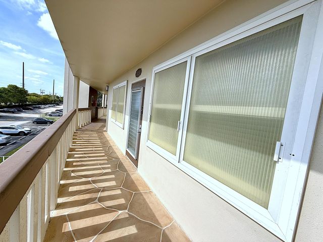 3030 Farnham O, Deerfield Beach, FL 33442