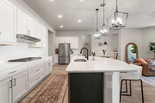 546 Hazy Hills LOOP, Dripping Springs, TX 78620