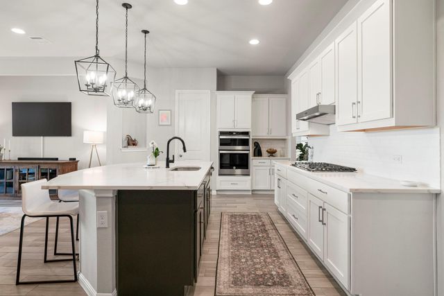 546 Hazy Hills LOOP, Dripping Springs, TX 78620