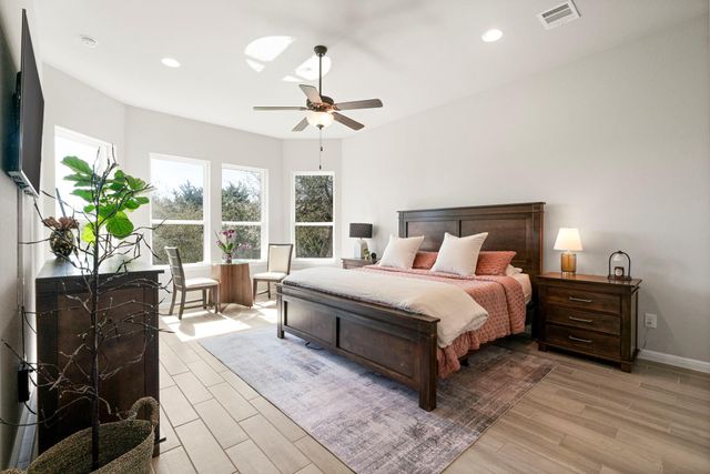 546 Hazy Hills LOOP, Dripping Springs, TX 78620