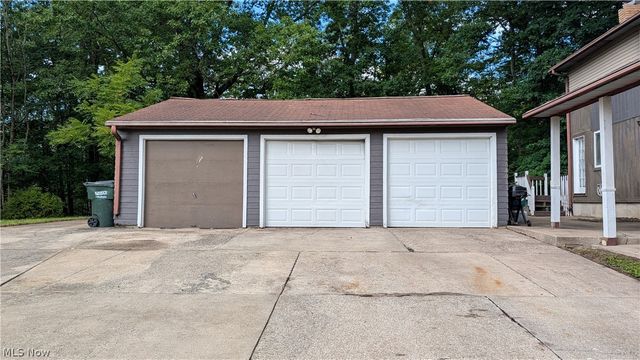 197 Forest Drive, Bedford, OH 44146