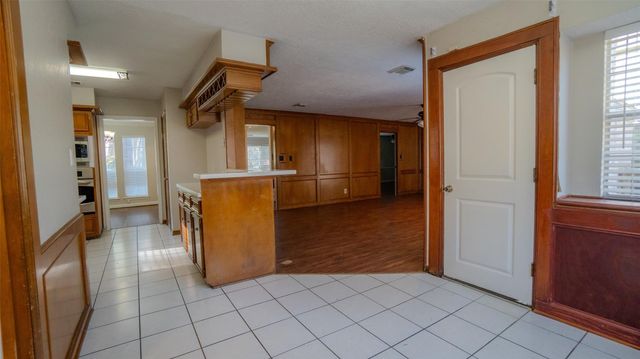 5507 Slashwood Lane, Spring, TX 77379