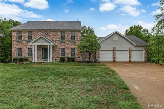 810 Chateau Valley Court, Ferguson, MO 63135
