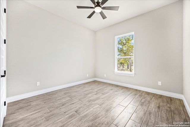 164 Hondo Ridge, La Vernia, TX 78121