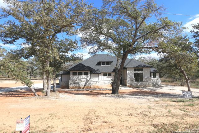 164 Hondo Ridge, La Vernia, TX 78121