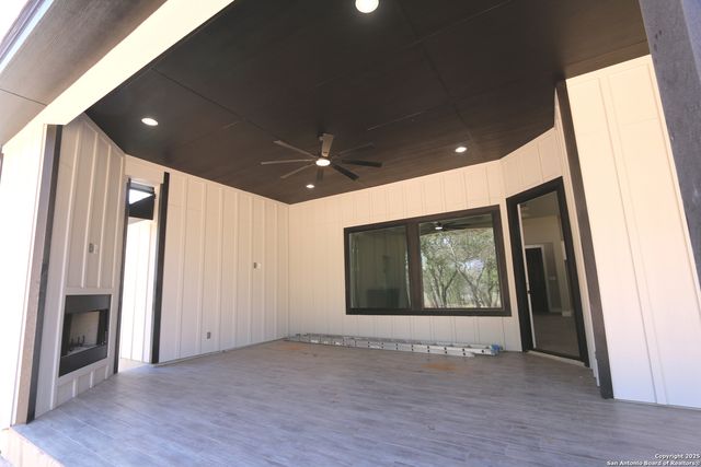 164 Hondo Ridge, La Vernia, TX 78121