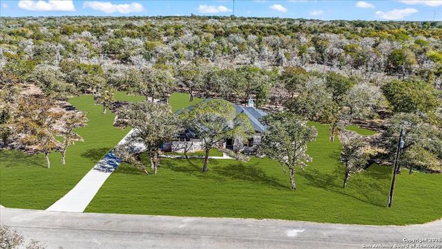 164 Hondo Ridge, La Vernia, TX 78121