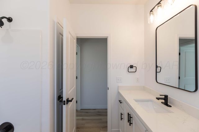 528 Camelot Drive, Borger, TX 79007