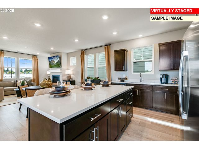 1031 Legacy St, Eugene, OR 97402