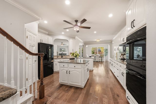 1720 Water Lily Drive, Southlake, TX 76092
