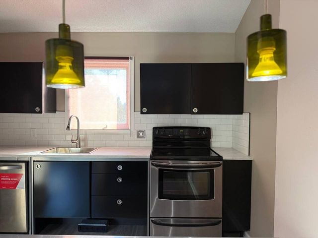 1801 New York Avenue N, Minneapolis, MN 55411
