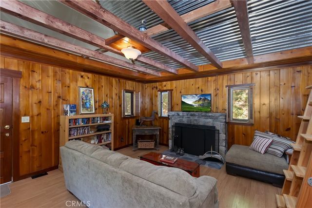 425 Blue Jay Canyon, Lake Arrowhead, CA 92317