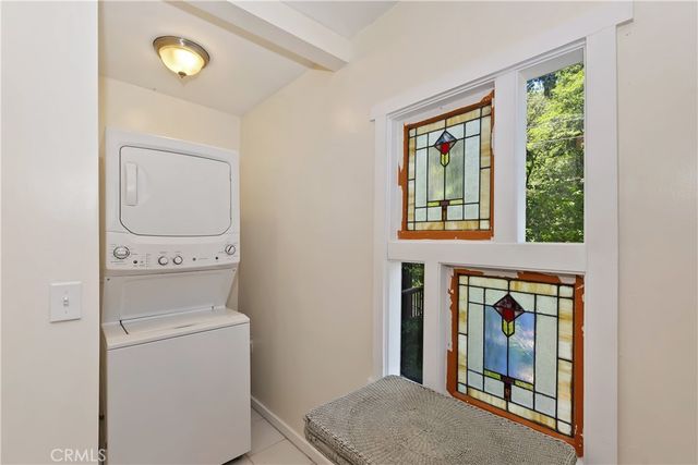 425 Blue Jay Canyon, Lake Arrowhead, CA 92317
