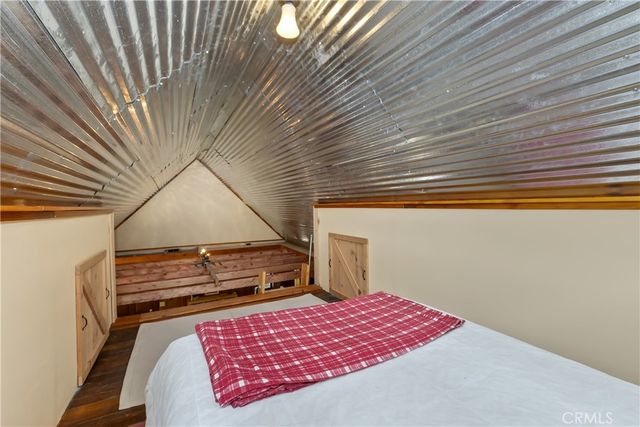 425 Blue Jay Canyon, Lake Arrowhead, CA 92317