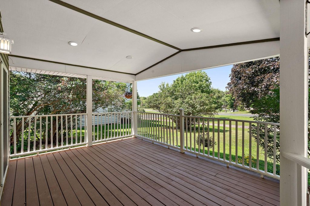 212 Central Avenue S, Norwood Young America, MN 55397 — photo 4