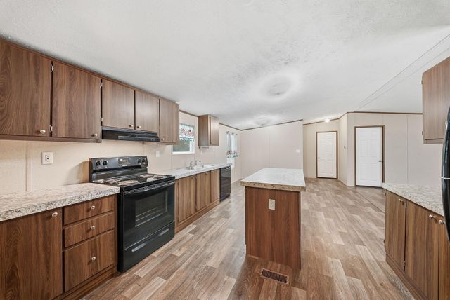 83 Tall Oaks Drive, Huffman, TX 77336