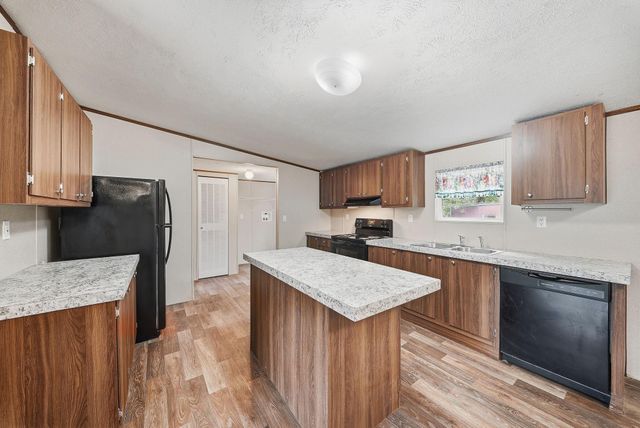 83 Tall Oaks Drive, Huffman, TX 77336
