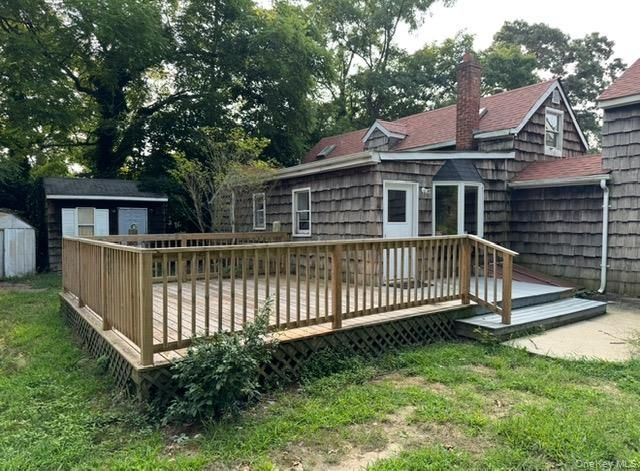 1 Linden Place, Mastic Beach, NY 11951