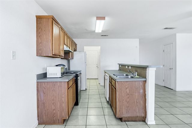 4512 Alamosa Street, Fort Worth, TX 76119