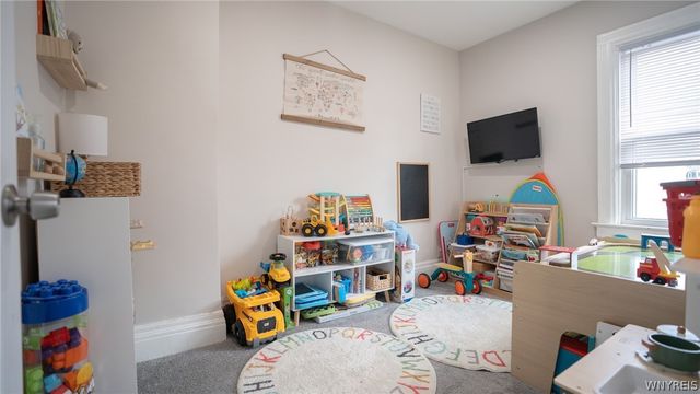 1035 Lafayette Avenue, Buffalo, NY 14209