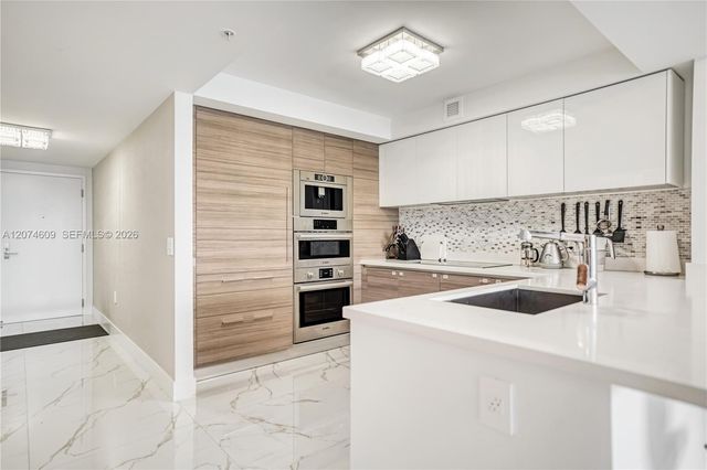 330 Sunny Isles Boulevard 5-906, Sunny Isles Beach, FL 33160