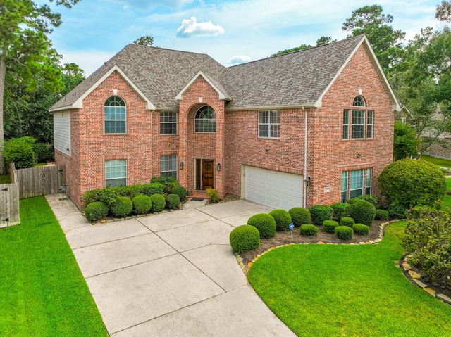 7 Stickley Court, The Woodlands, TX 77382