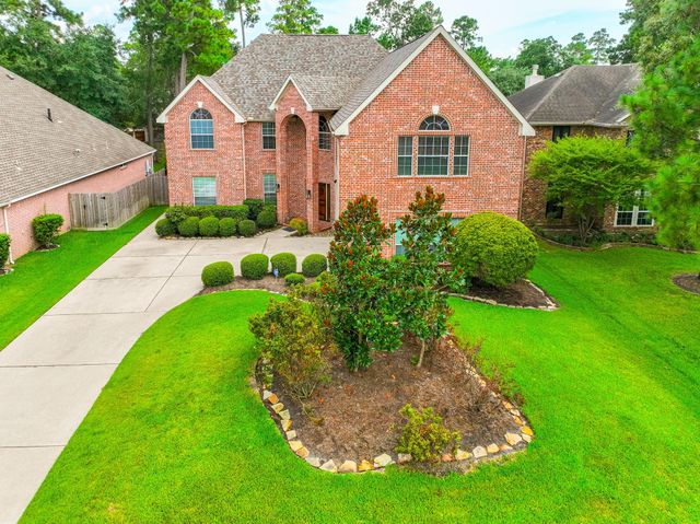 7 Stickley Court, The Woodlands, TX 77382