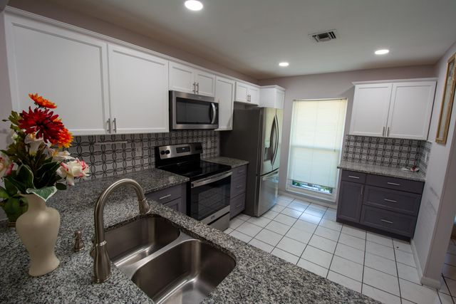 325 Colony Lane B, Fort Pierce, FL 34982