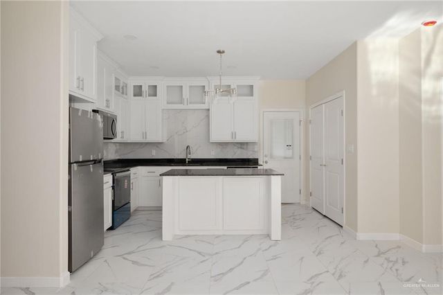 616 Mountain Road D, Mission, TX 78573