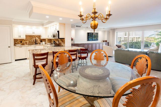 875 E Camino Real, Boca Raton, FL 33432