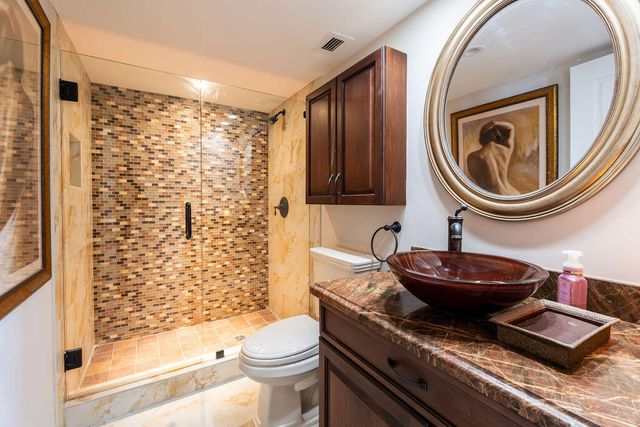 875 E Camino Real, Boca Raton, FL 33432