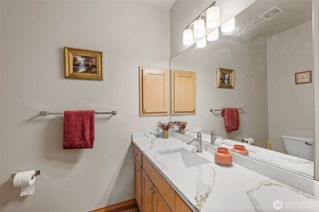 3416 207 pl SW, Lynnwood, WA 98036