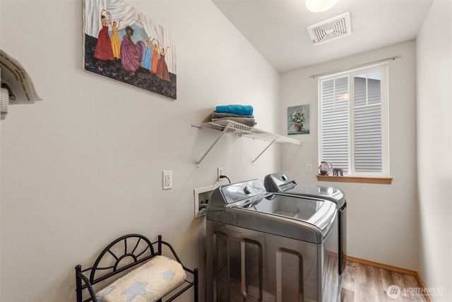 3416 207 pl SW, Lynnwood, WA 98036