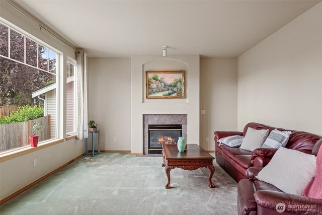 3416 207 pl SW, Lynnwood, WA 98036