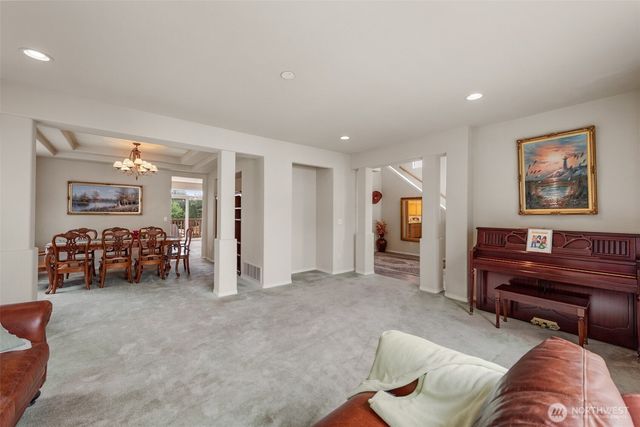 3416 207 pl SW, Lynnwood, WA 98036