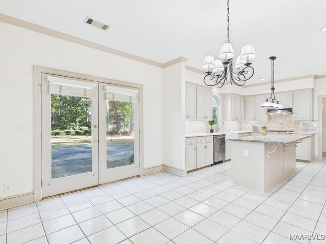 9858 Wynchase Circle, Montgomery, AL 36117