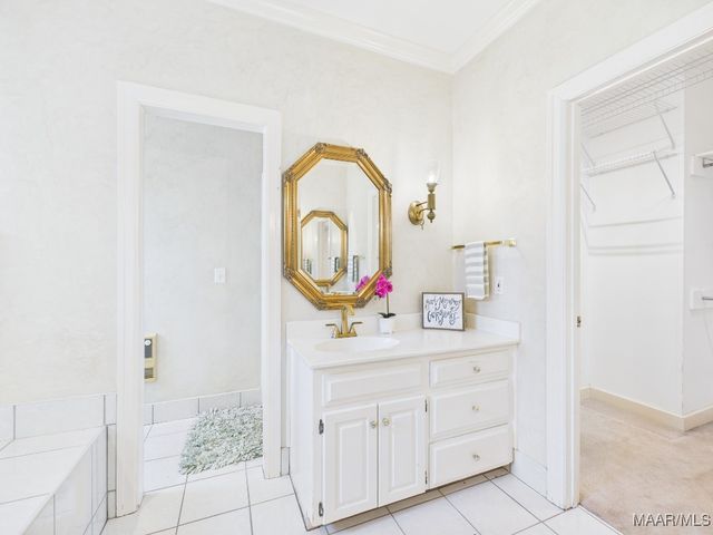 9858 Wynchase Circle, Montgomery, AL 36117