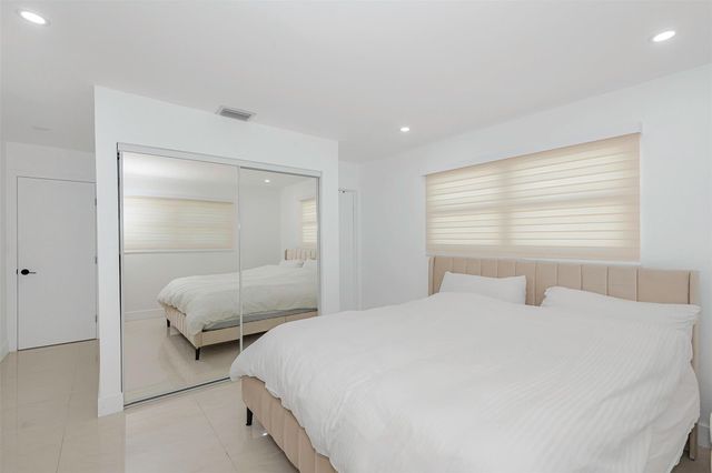 825 Argonaut Isle, Dania Beach, FL 33004