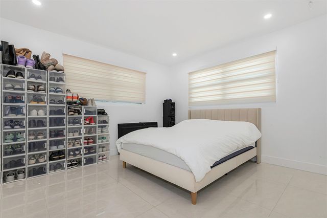 825 Argonaut Isle, Dania Beach, FL 33004