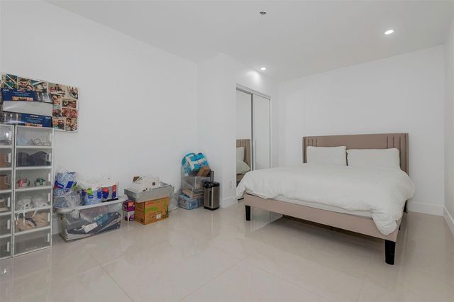 825 Argonaut Isle, Dania Beach, FL 33004