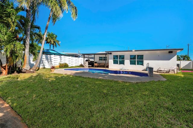 825 Argonaut Isle, Dania Beach, FL 33004