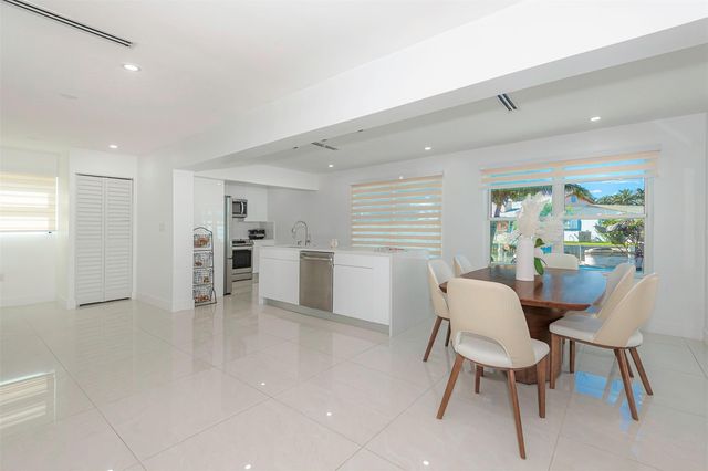 825 Argonaut Isle, Dania Beach, FL 33004