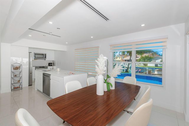 825 Argonaut Isle, Dania Beach, FL 33004