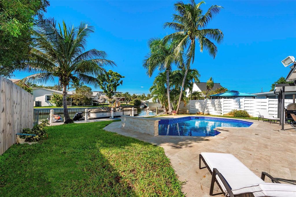 825 Argonaut Isle, Dania Beach, FL 33004