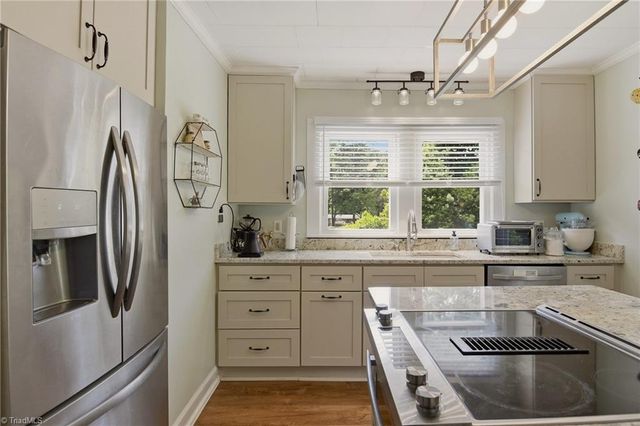 131 Carter Circle, Winston-salem, NC 27106