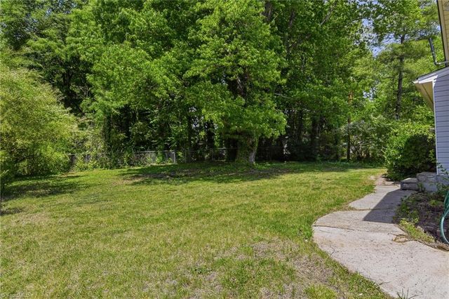 131 Carter Circle, Winston-salem, NC 27106