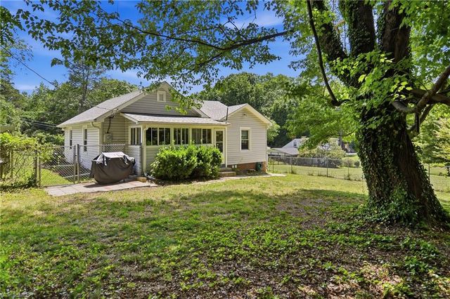 131 Carter Circle, Winston-salem, NC 27106